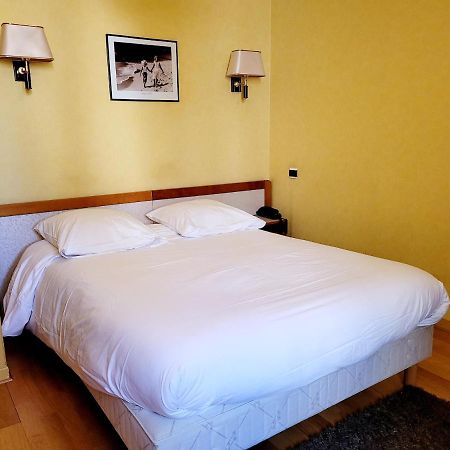 Hotel Rome Saint-Nazaire-en-Royans Zewnętrze zdjęcie