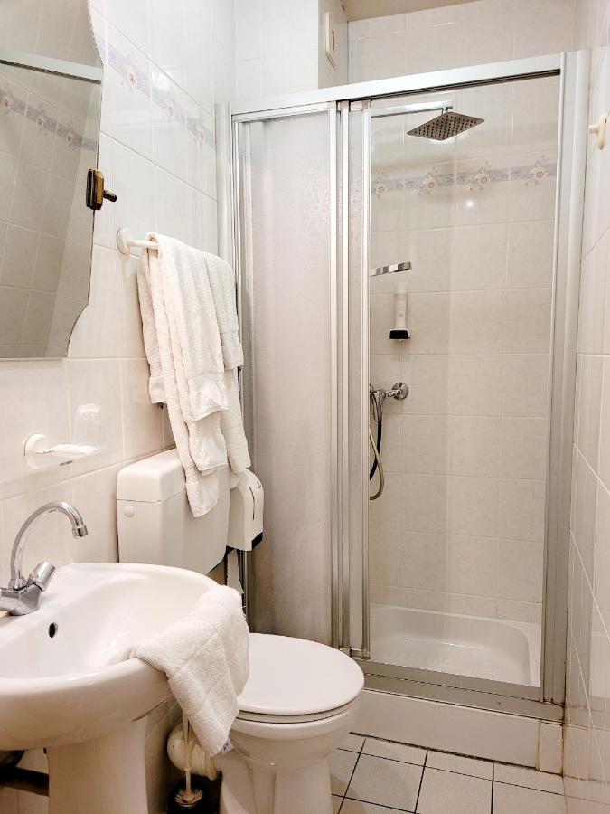 Hotel Rome Saint-Nazaire-en-Royans Zewnętrze zdjęcie