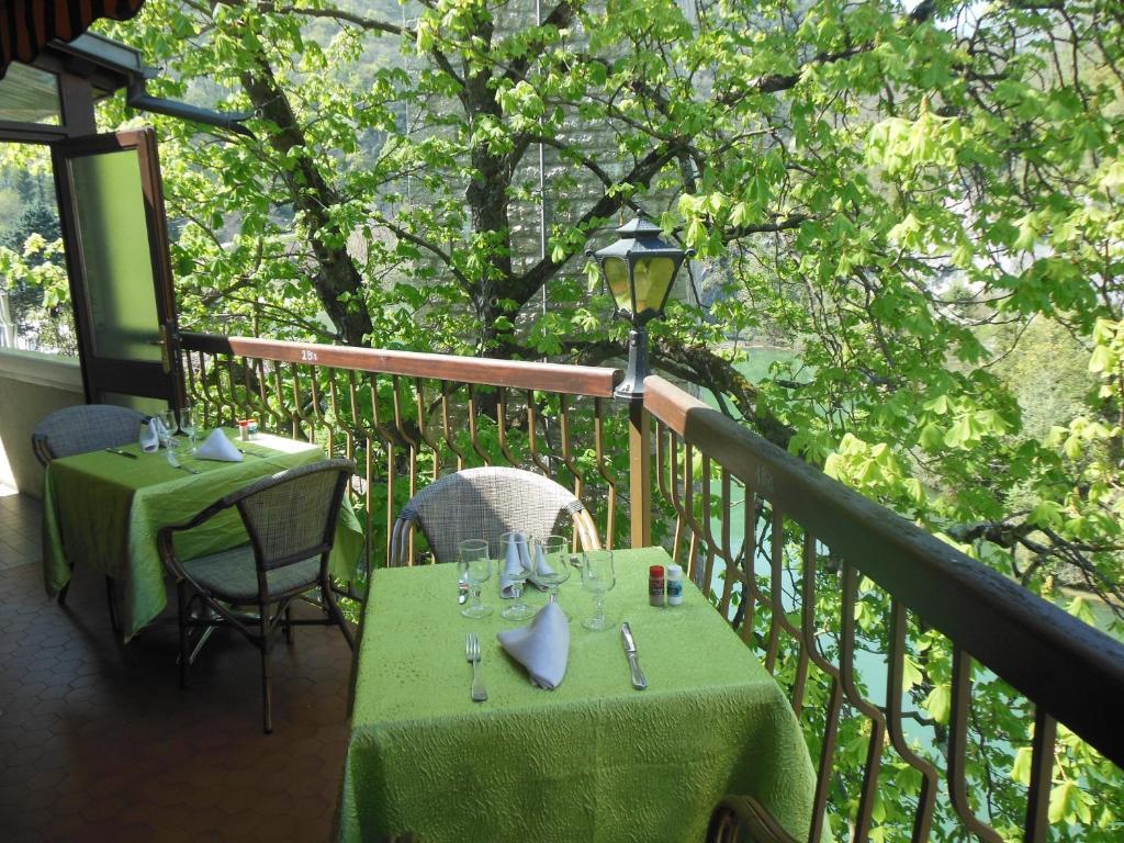Hotel Rome Saint-Nazaire-en-Royans Zewnętrze zdjęcie